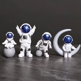 4pcs Small Creative Astronaut Ornaments; Desktop Ornaments; TV Cabinet Ornaments (Color: Blue)